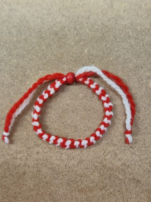 Детски, мъжки и дамски Мартеници и Десетки