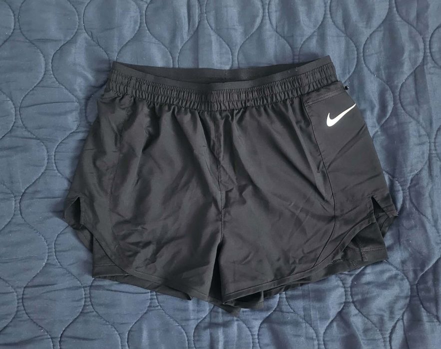 Оригинални къси панталонки с клин Nike DRI-FIT