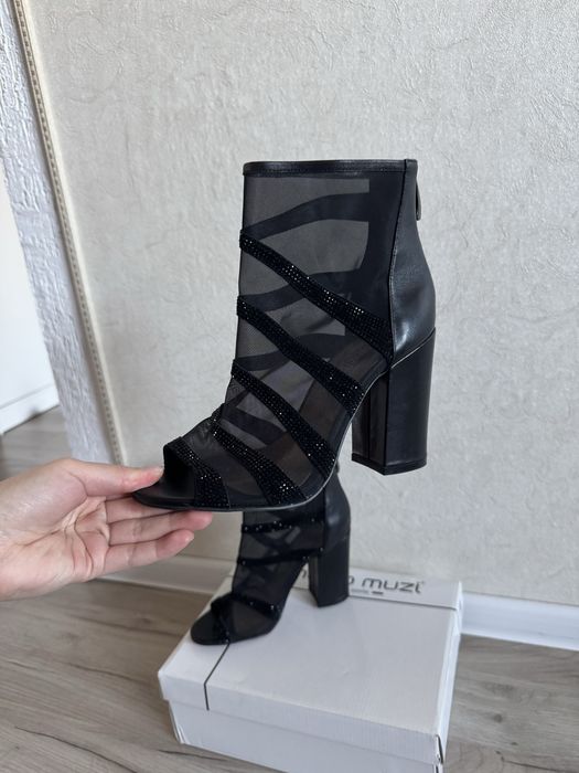 Продам обувь на каблуке, туфли