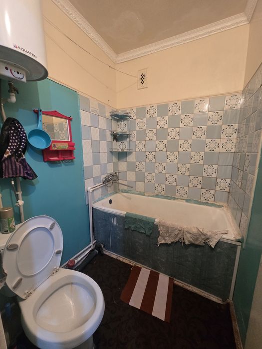 Zudlik bilan frunze massifda 1 xonali kvartira ijaraga beriladi