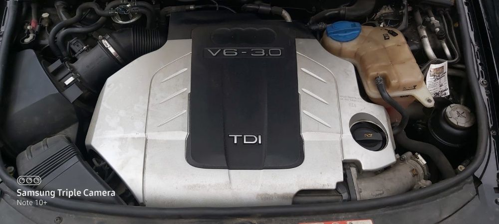 Dezmembrez Audi A6 C6 3.0 diesel an 2007 cod motor BMK