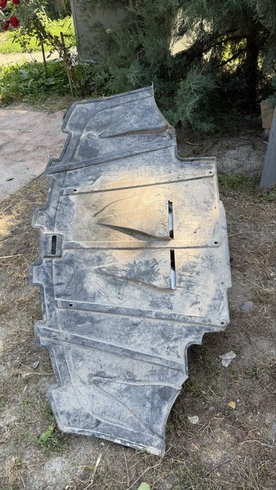 Аudi C4 защитка