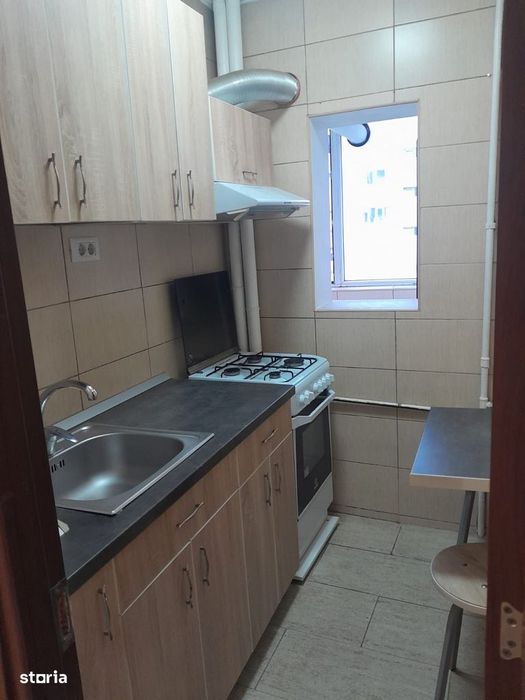 Garsoniera moderna stradal fix la metrou 1 decembrie