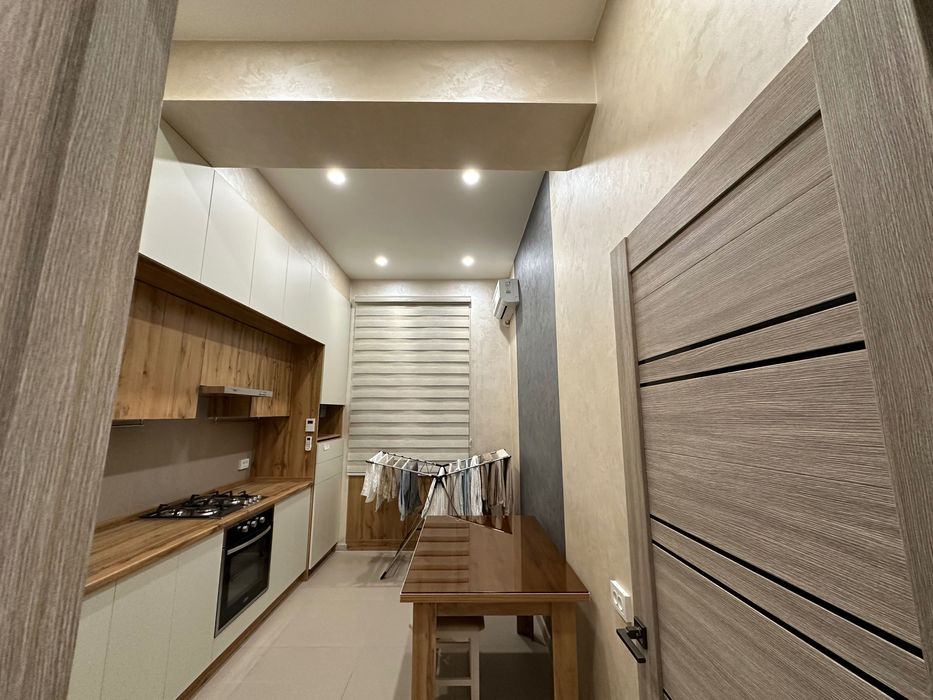 Сдаётся квартира двухкомнатная ул заводская новостройка . 70 кВ своя