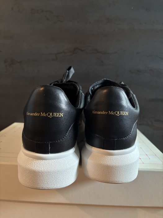 alexander mcqueen negru cu alb