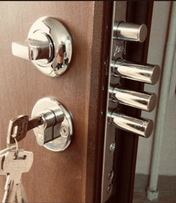 Вскрытие замков сейфа медвежатник