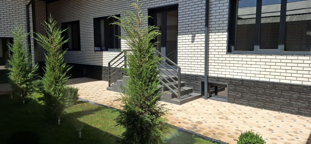 Yengi Remont qilingan uy sotiladi Nazarbe posttan 500 metr