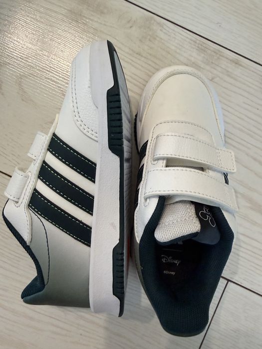 Красовки Adidas детские