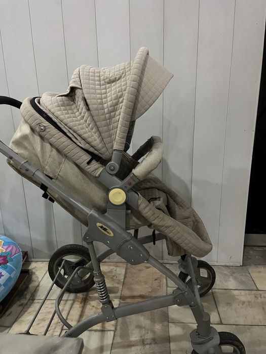 Продается коляска трансформер