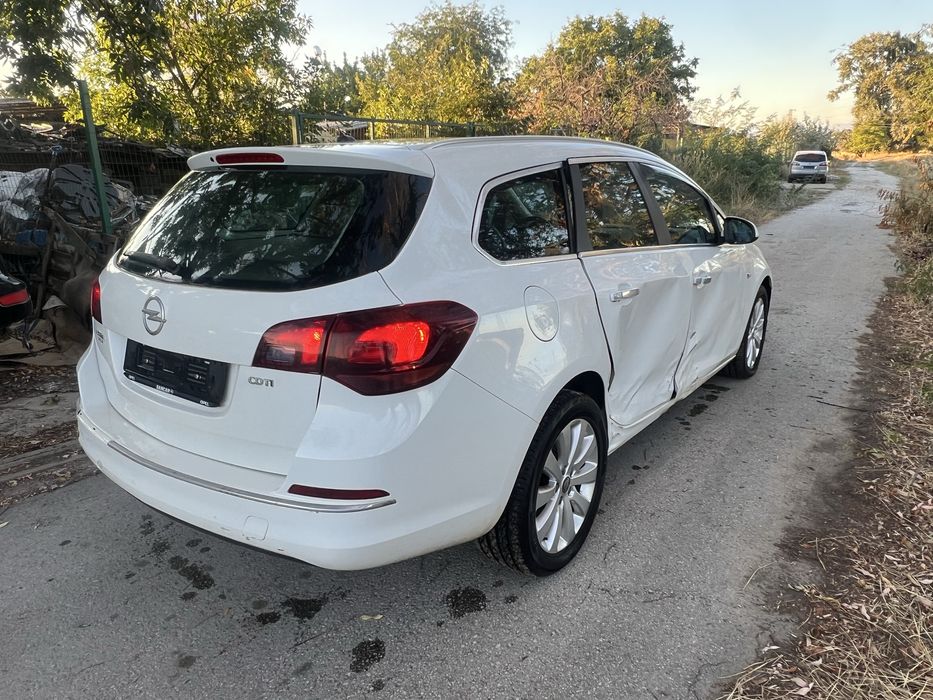 Opel Astra J 1.7 CDTi / 1.4i 2011 г. на части