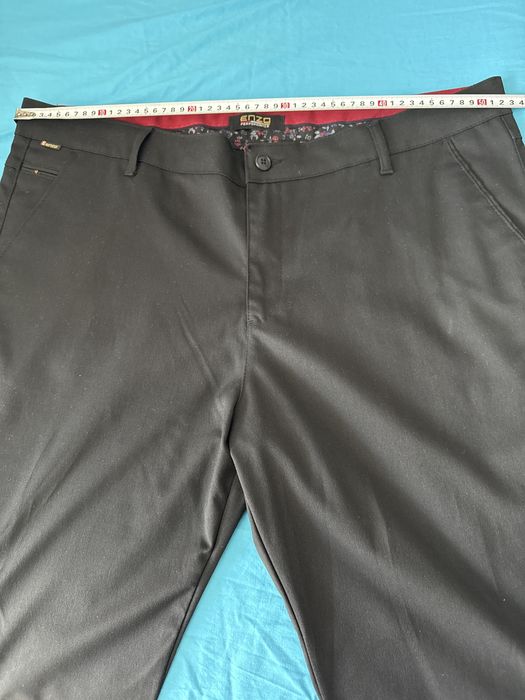 Pantaloni eleganti, barbati