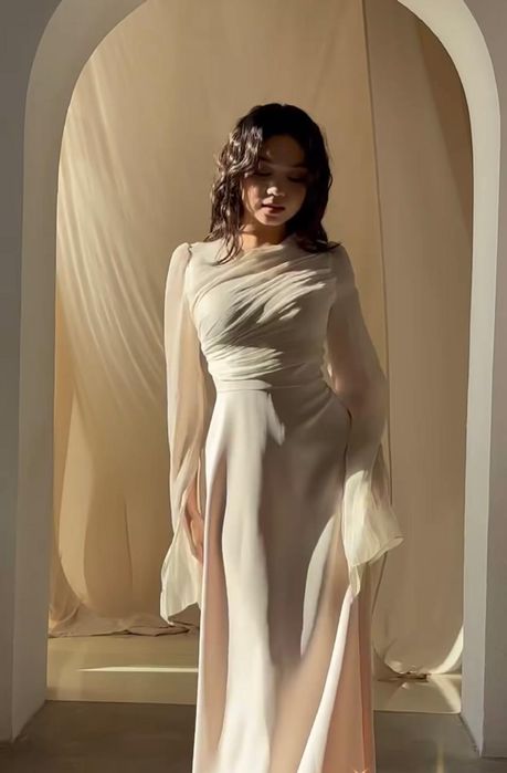 Продам платье женское