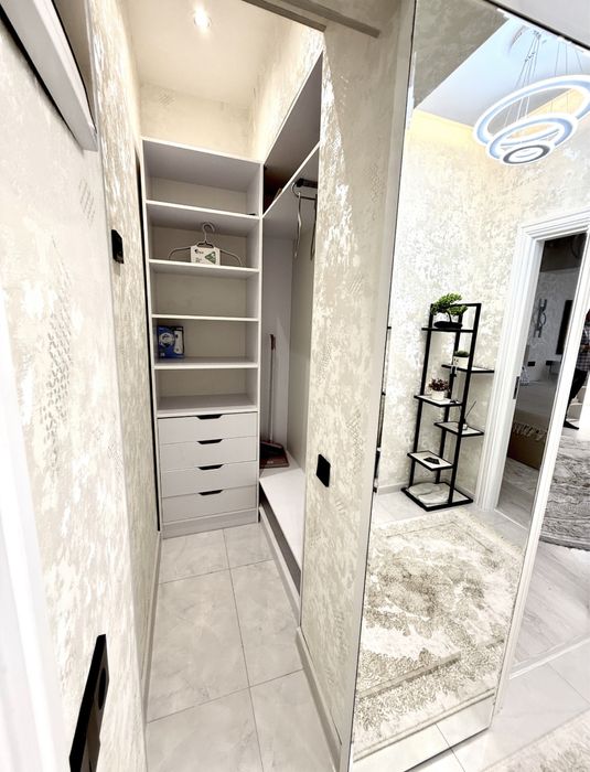 Продается 2/7/9  Метро Ойбек ,Цум ,Космонавтов