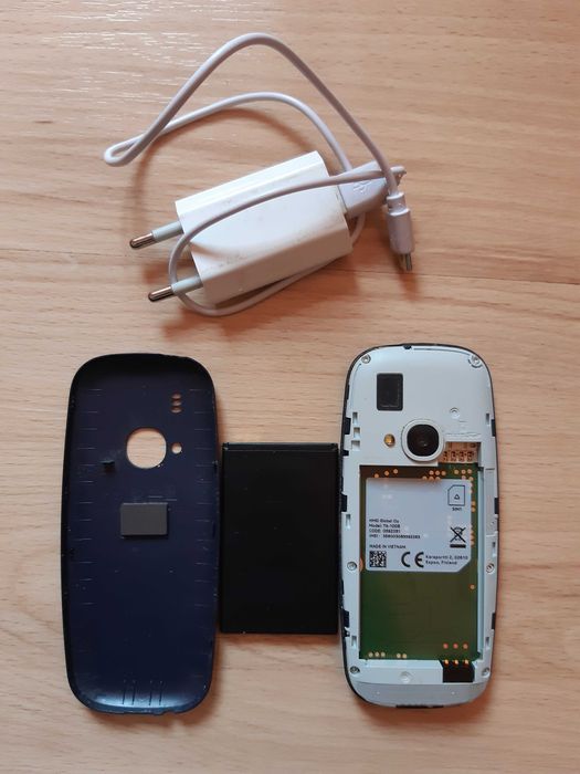 Телефон NOKIA TA-1008, със зарядно устройство