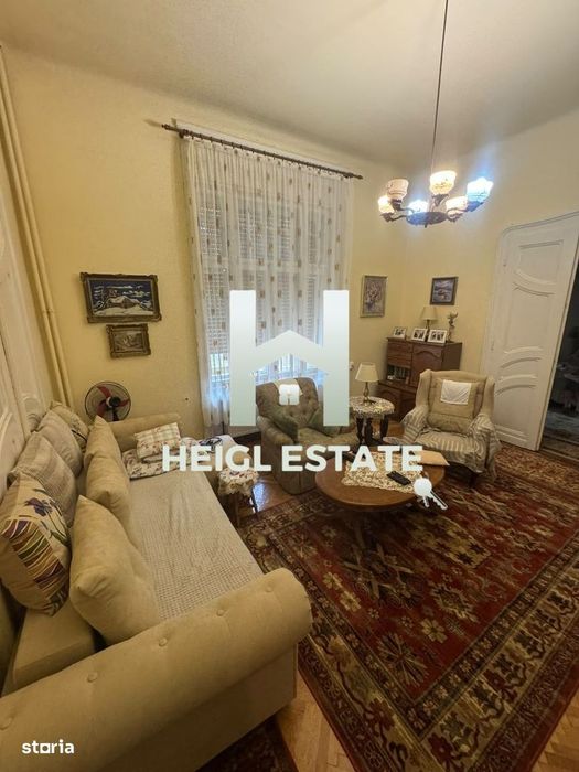 Apartament cu 4 camere + boxa 45 mp vânzare in Piață Victoriei, Ultrac