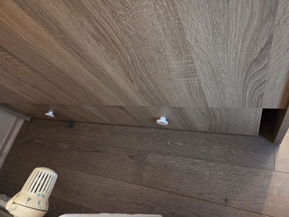 Продавам 2 бр.детски легла 60/120 цена 350лв за 1 бр.