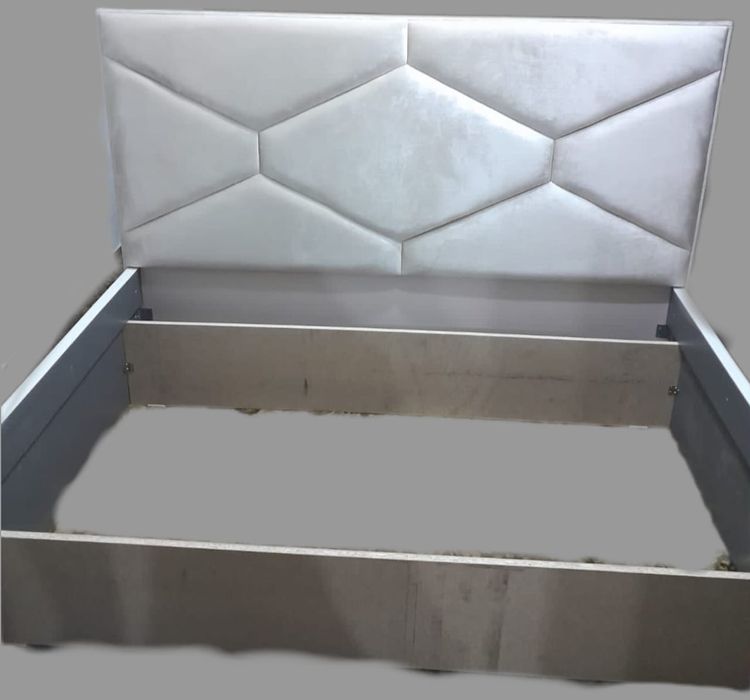 Продам кровать новая