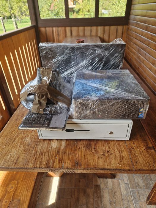 Vând sistem complet POS+sertar bani pentru  restaurant/bar/magazine