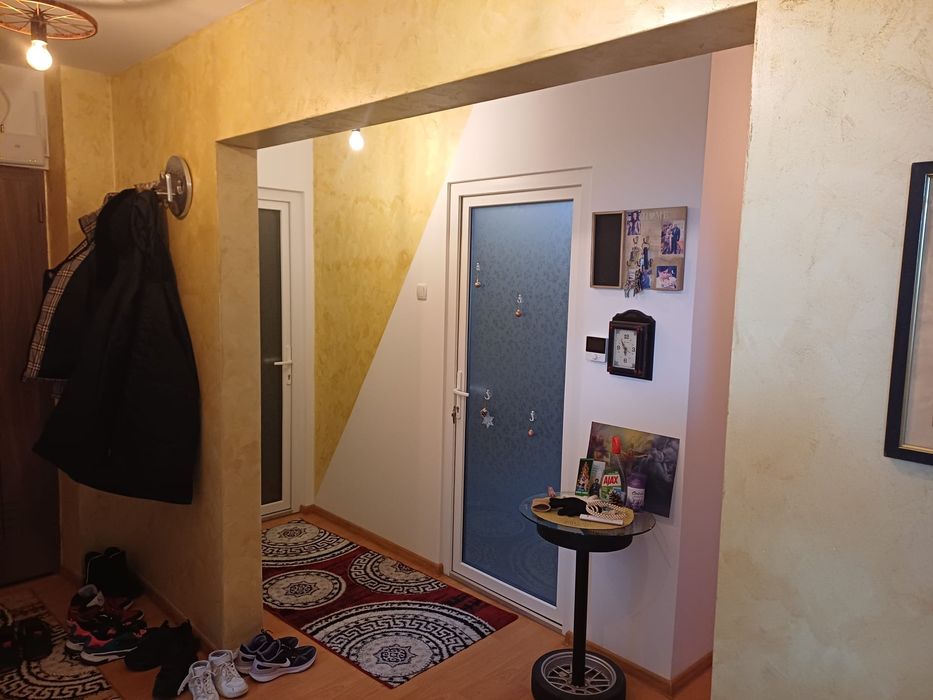 Apartament 4 camere 2 bai