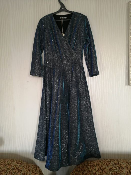 Платье вечерняя,праздничная