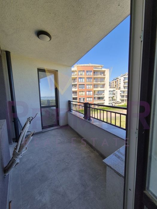 Продава се Тристаен апартамент в Бургас, Меден рудник - зона Д - 92 кв.м за 1606 €/кв.м - Снимка #9