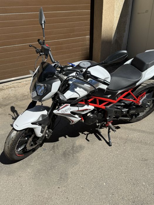 Motor Benelli BN 125