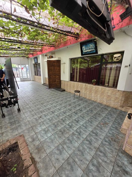 Casă de vânzare + spatiu comercial – Câmpina, Prahova