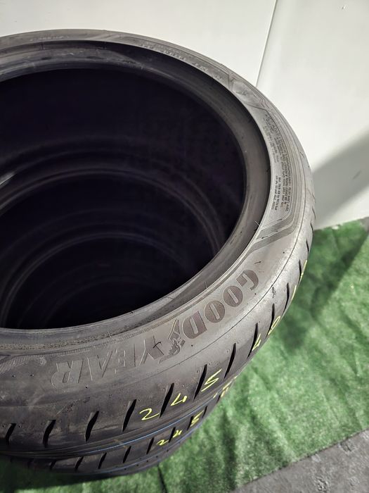 245.40.18 2x continental 2x nexen