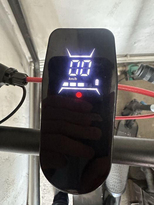 Электросамокат продам СРОЧНО!