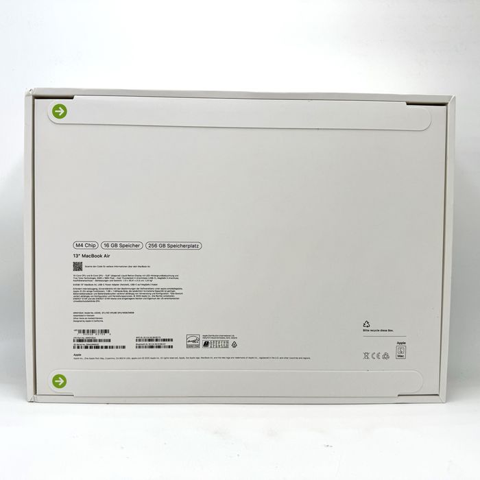 Apple Macbook Air 13-inch M4 16GB RAM 256GB Starlight