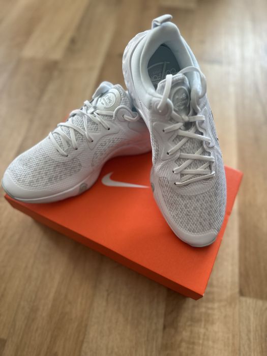 Nike Renew IN-SEASON