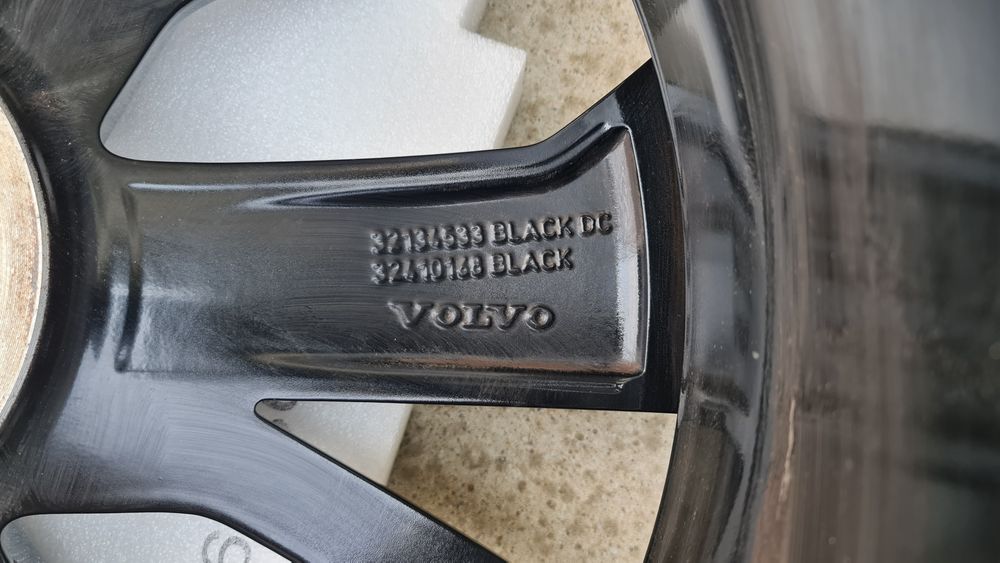 1buc janta 21 Volvo XC60 XC90 32134533 10 spoke