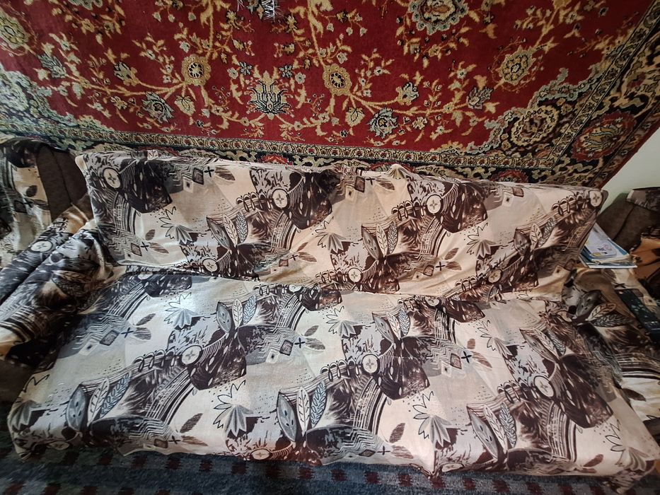 Диван и два кресла б/у