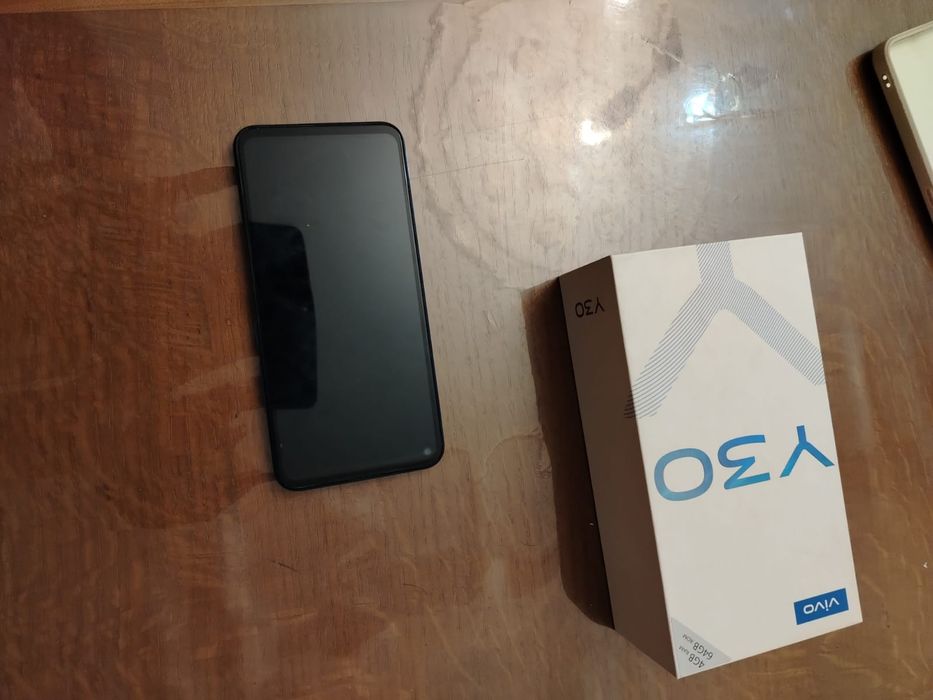 Vivo y30 в хорошем состоянии