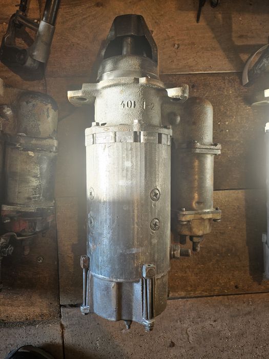 Продам стартера на запчасти.