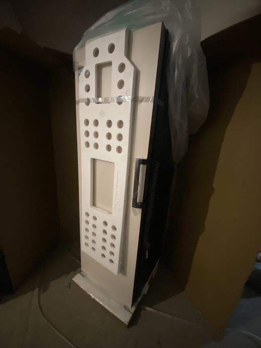 Продам морозильник LG