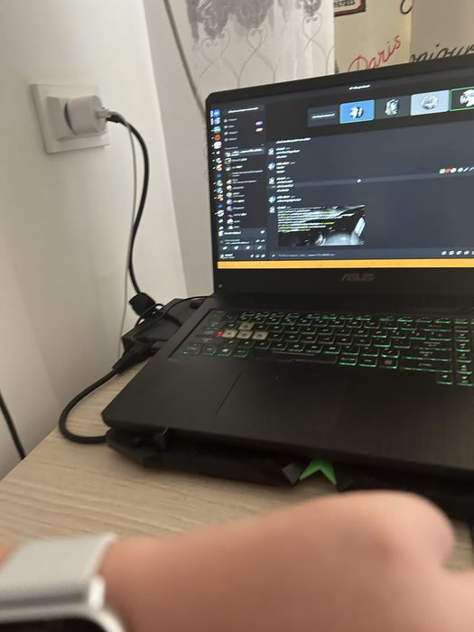 Vand laptop asus Tuf 24gb ram