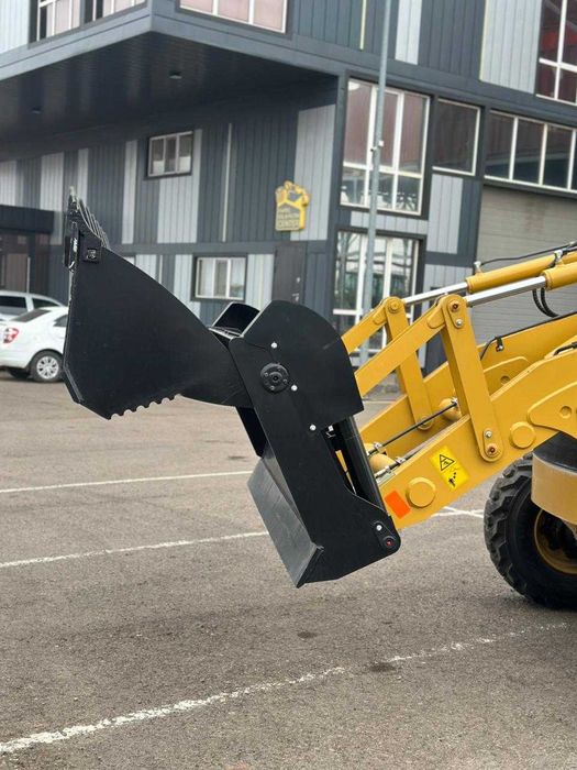 Экскаватор-погрузчик Shanmon 388-II