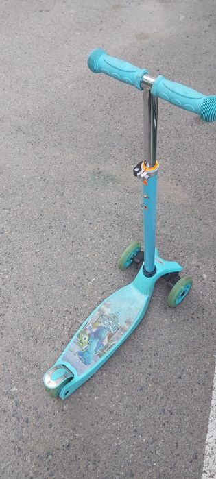 Продаю детский самокат