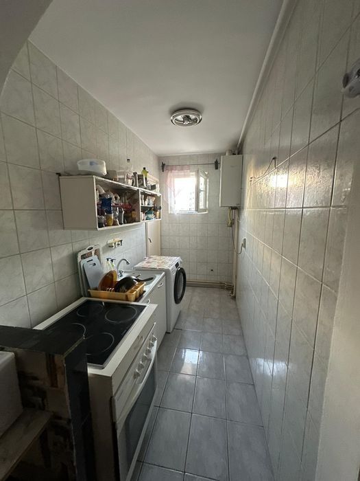Închiriez apartament cu o camera