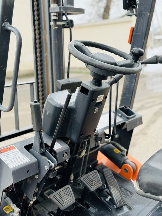 Погрузчик вилочный кара автокара