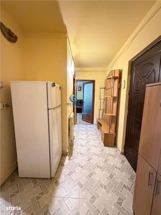 Vanzare apartament 2 camere decomandat, etaj 1, intrare Racadau