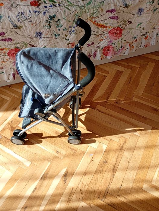 Продавам детска количка за кукли Maclaran