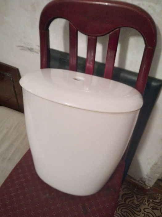 Бачок от унитаза