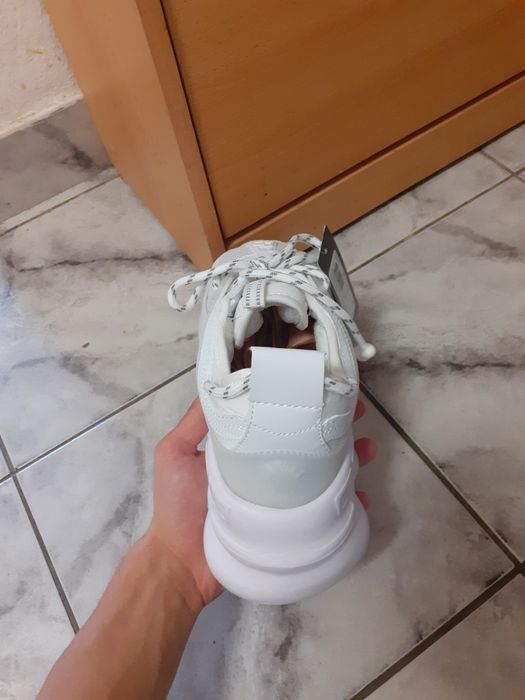 Versace chain reaction triple White