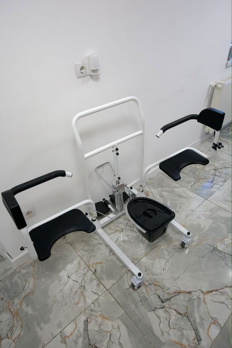 Scaun hidraulic  transfer pacienți