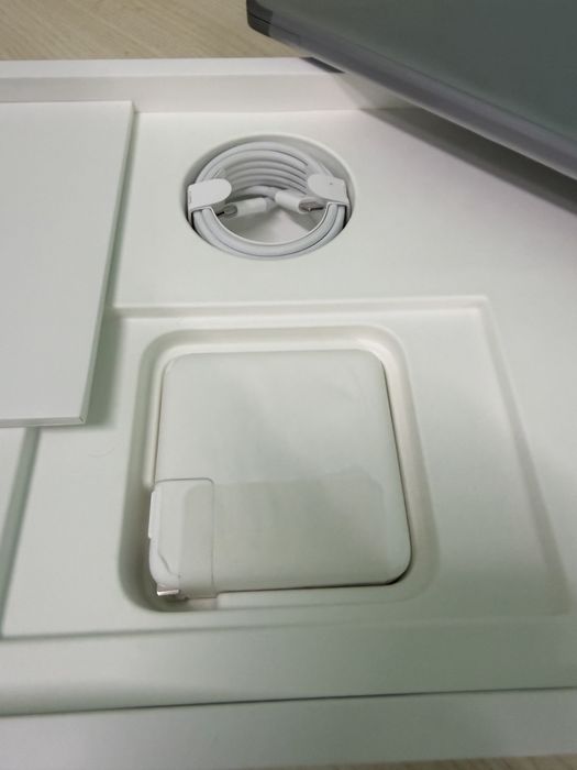 Macbook pro m1 2021 новый