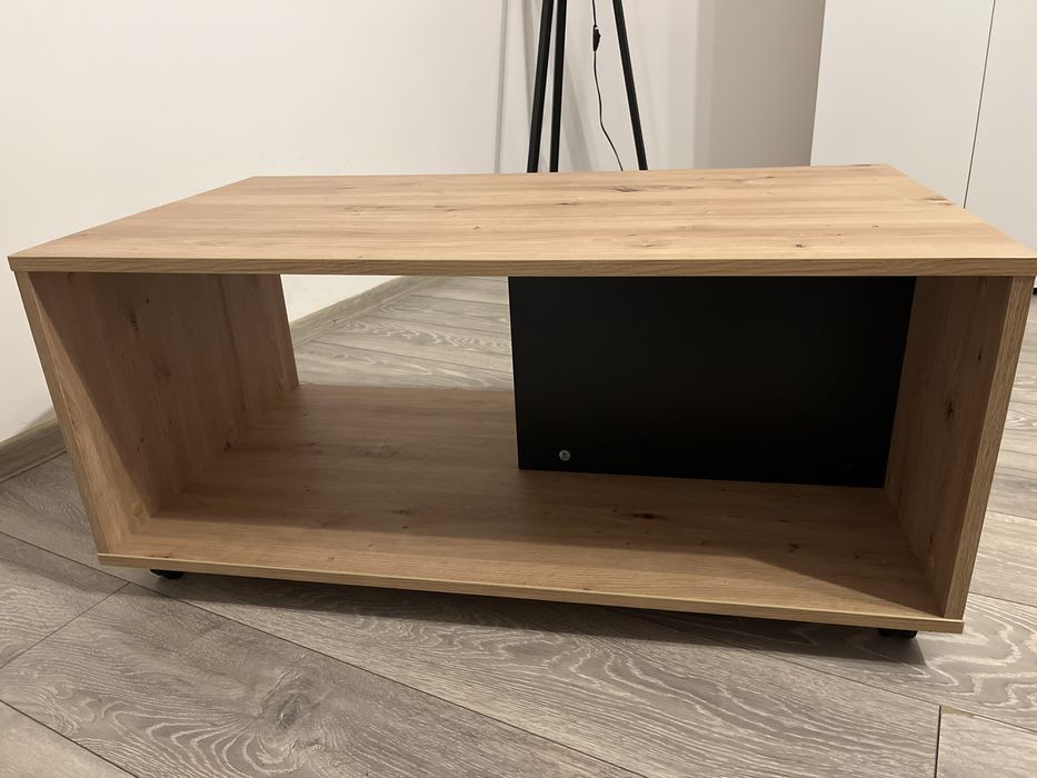 Masa de cafea in stare perfecta