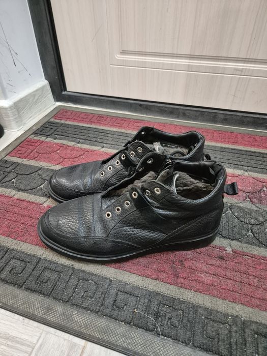 Кожаные ботинки сапоги