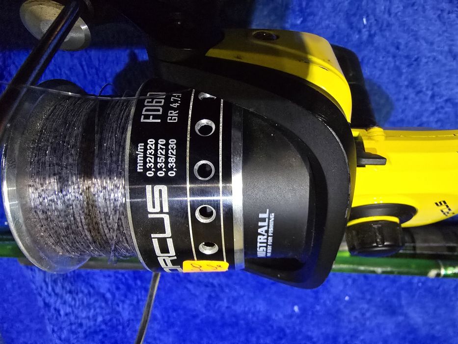 Продавам Рибарска Макара